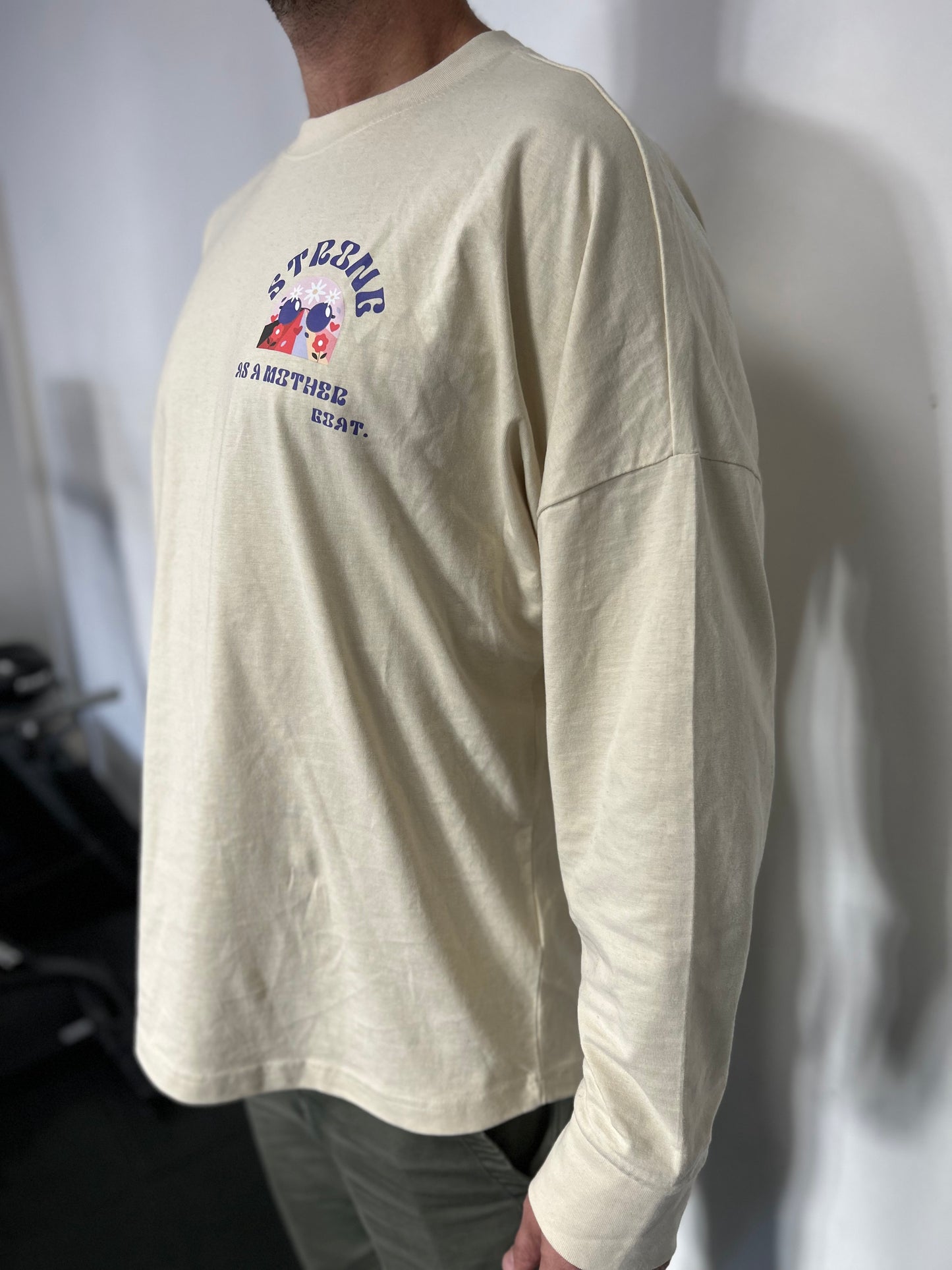 T-Shirt manches longues « Strong as a mother »